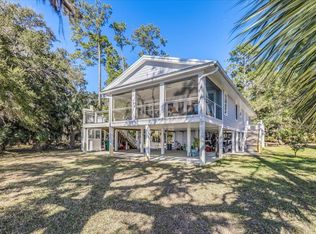 66 River Dr, Panacea, FL 32346