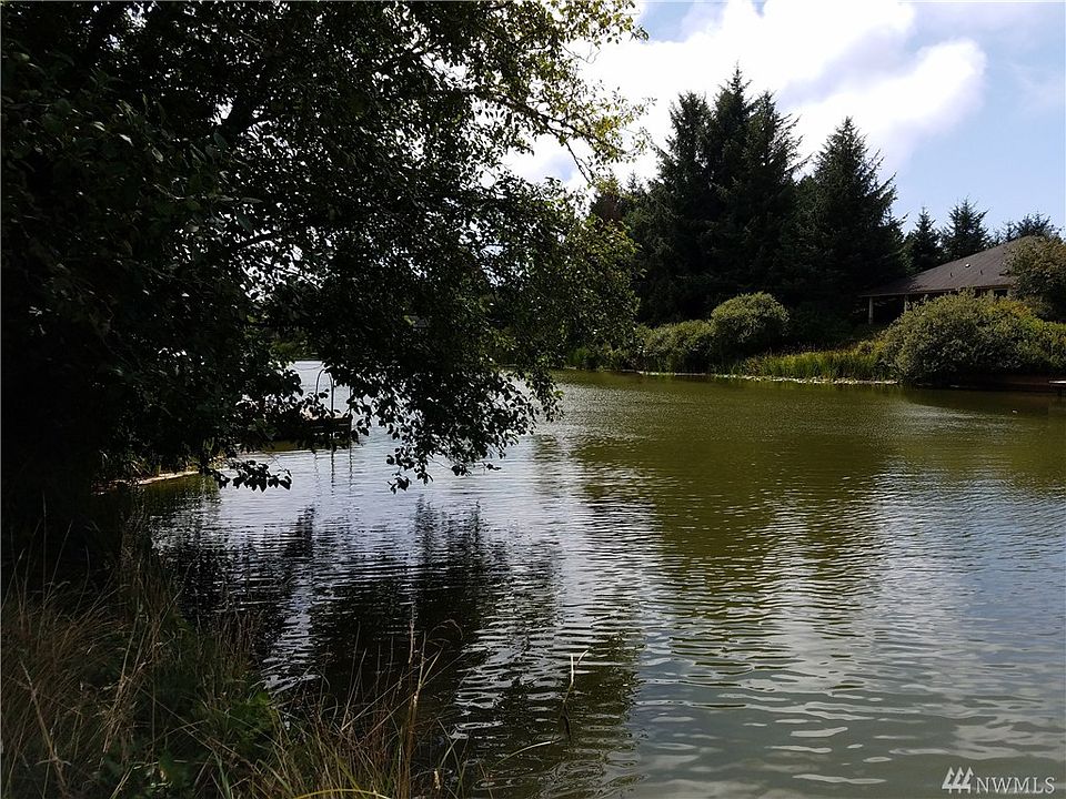 1st image of 175 Duck Lake Dr NE