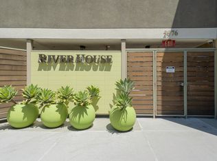 2976 Ripple Pl #201, Los Angeles, CA 90039