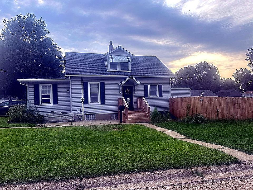 1st image of 1903 11th St