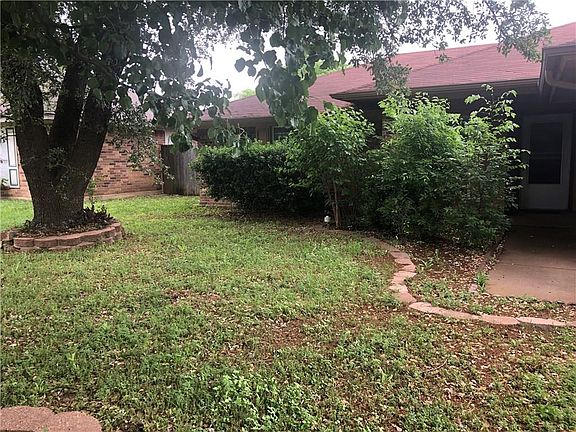2nd image of 5319 Tamarack Ct
