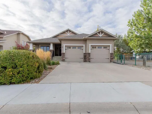 4 N Canyoncrest Point W, Lethbridge, AB T1K 7Y3
