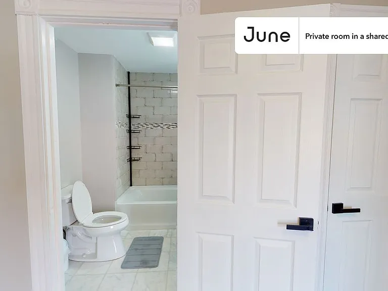41 Dorr St #C — Photo 5