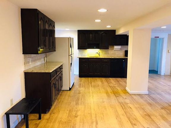 Granite countertops and hardwood floors!