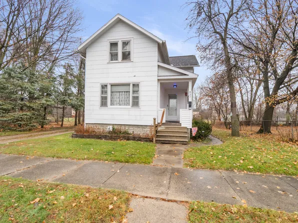 927 N George St, Jackson, MI 49202