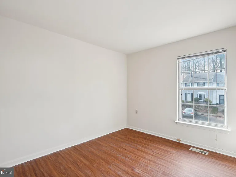 10258 Quiet Pond Ter — Photo 19