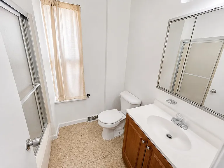 2547 N Water St — Photo 14