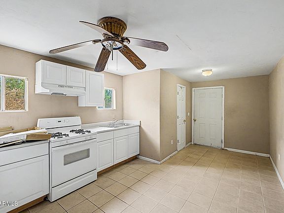 5th image of 1106 E PALM Lane