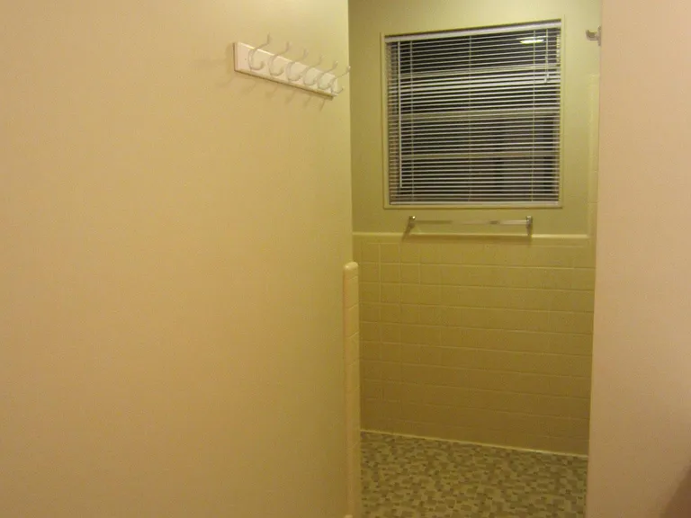 4210 N Center St — Photo 20