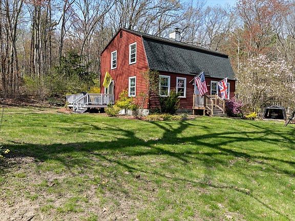 2nd image of 6 Pingree Hill Road