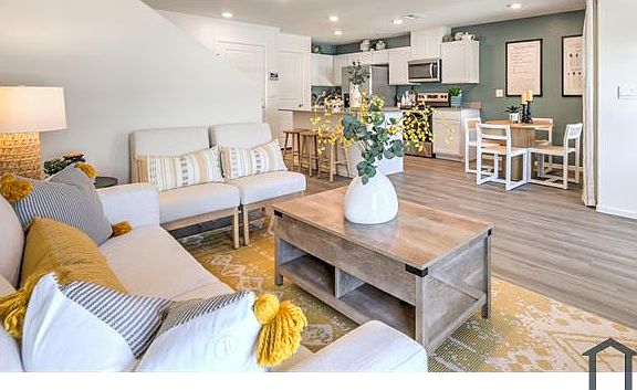 4th image of 9351 Jade Mesa St