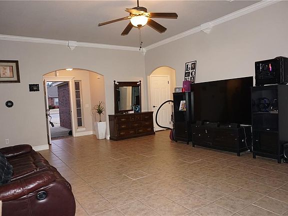 5th image of 432 E Meadow Wood Ln