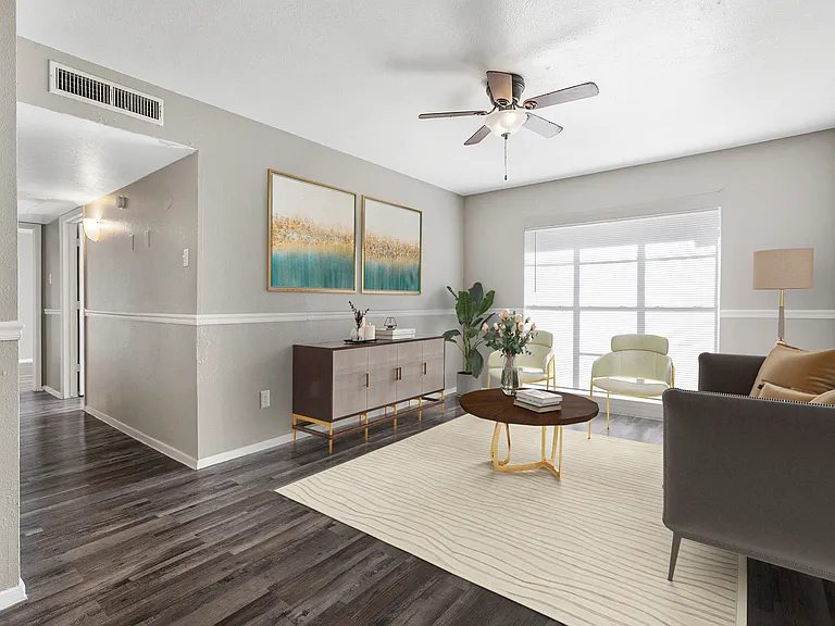 Mountain Creek Apartments — Photo 3