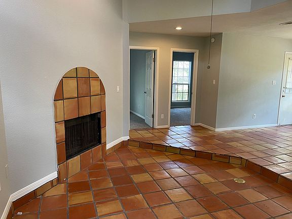 2nd image of 1414 Andra Ln