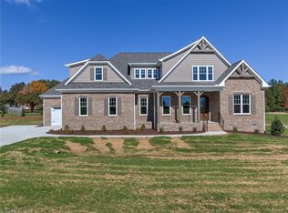 5404 Berrier Ridge Ct, Oak Ridge, NC 27310