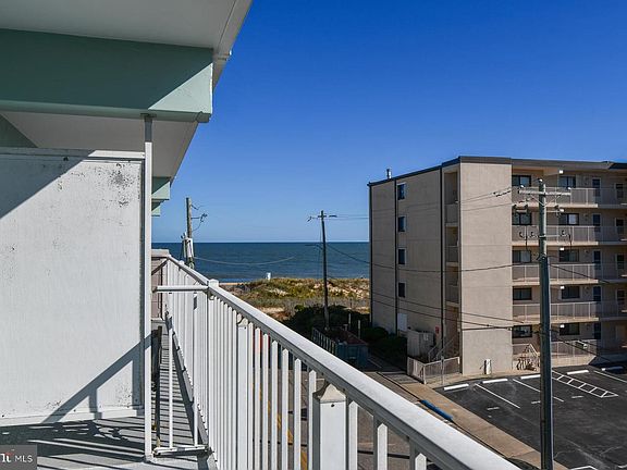 3rd image of 12 76th St Unit 303