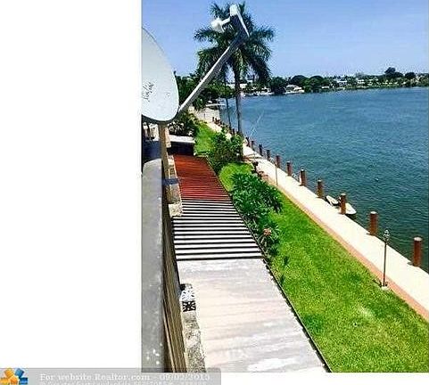 5th image of 1100 Crystal Lake Dr APT 113