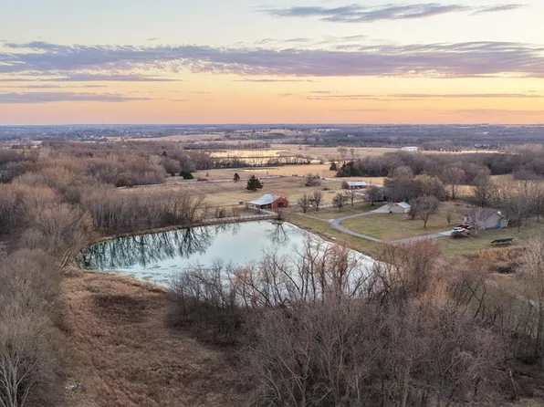 7 E 203rd St, Belton, MO 64012