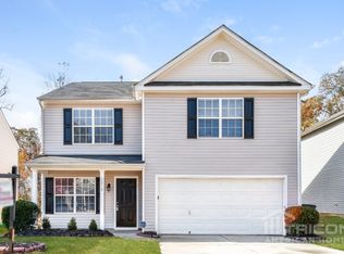 2216 Gooseberry Rd, Charlotte, NC 28208