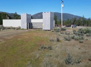 116 Airport Dr, Cave Junction, OR