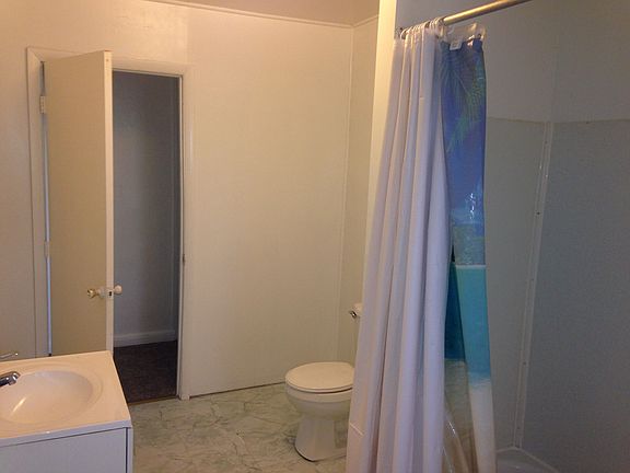 3rd image of 2934 Yorkway