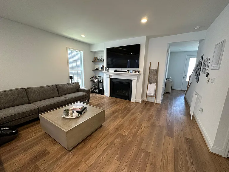 707 Withers Park Dr — Photo 6