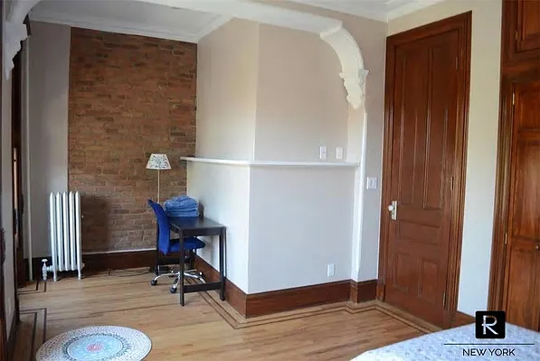 Rented by R New York | media 43