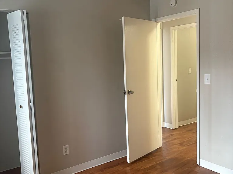 Prospect Pointe Apartments — Photo 75