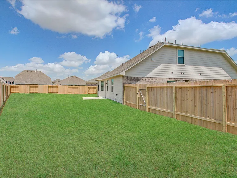 8403 Baywatch Cir — Photo 39