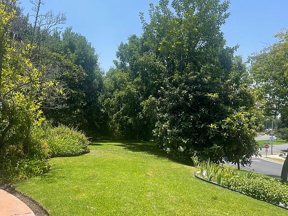 2nd image of 1200 Oakwood Dr
