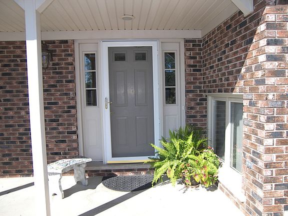 2nd image of 212 Foxfire Dr