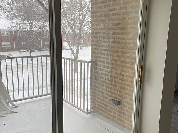 5th image of 30 Briar St APT 6