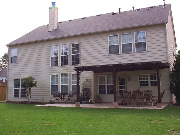 3rd image of 512 Elkhorn Pl