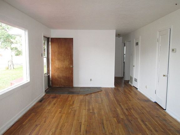 2nd image of 320 S Colorado St