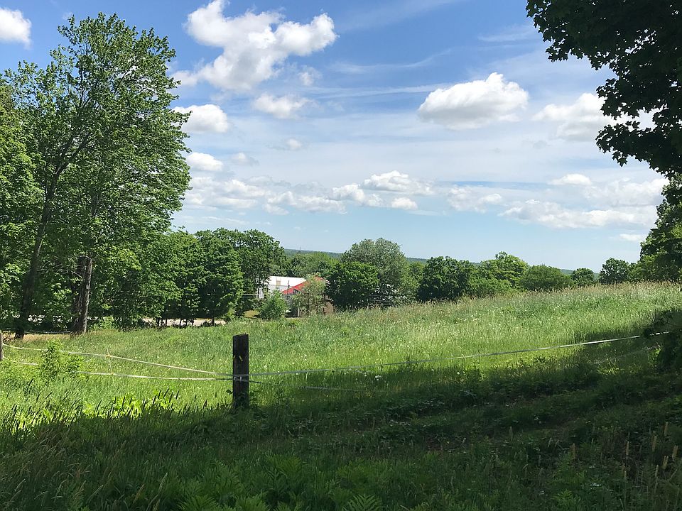 2nd image of 614 Blackstrap Rd