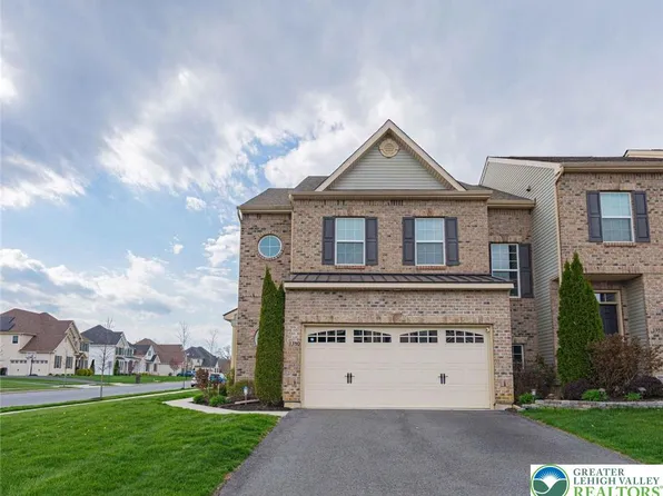 1350 Caspian St, Allentown, PA 18104