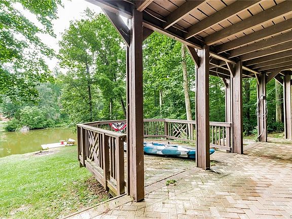 4th image of 6916 Lakeshore Ct