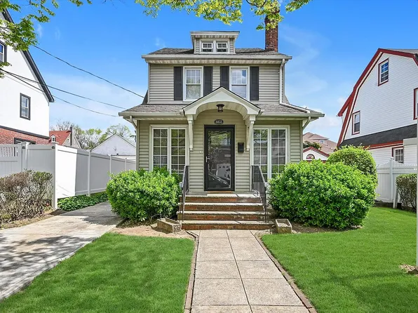 8833 191st St, Hollis, NY 11423