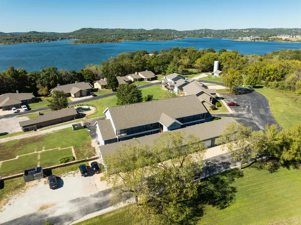 110 Kimberling Shores Ln, Kimberling City, MO 65686