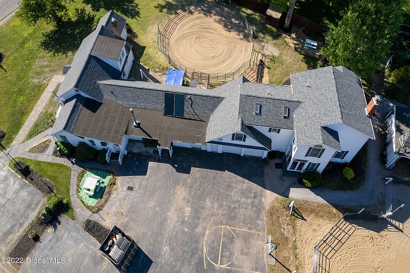 5th image of 503 Union Avenue
