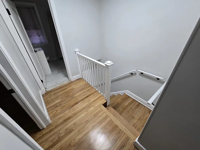 2814 E Federal St — Photo 5