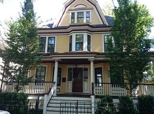 49 Beals St, Brookline, MA 02446