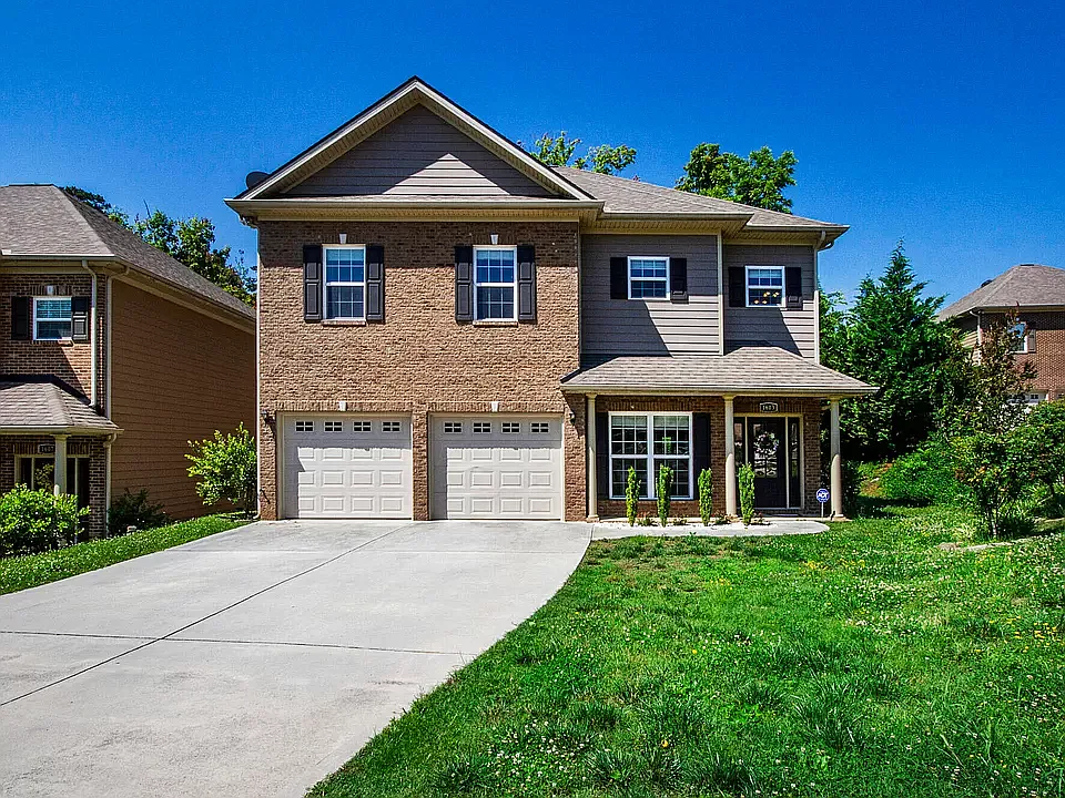 4 bed, 2540 sqft, $2,600 — Photo 1