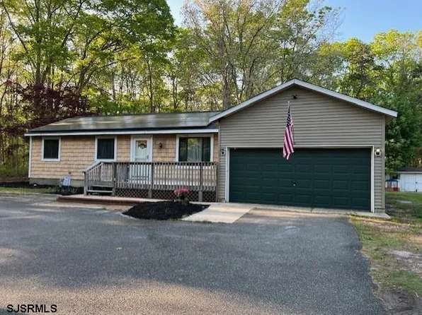 426 Delaware Ave, Egg Harbor Township, NJ 08234