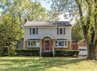 26 Elsom Pkwy, South Burlington, VT 05403