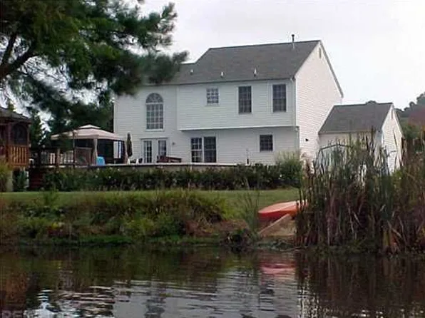 144 Brandywine Dr, Yorktown, VA 23692