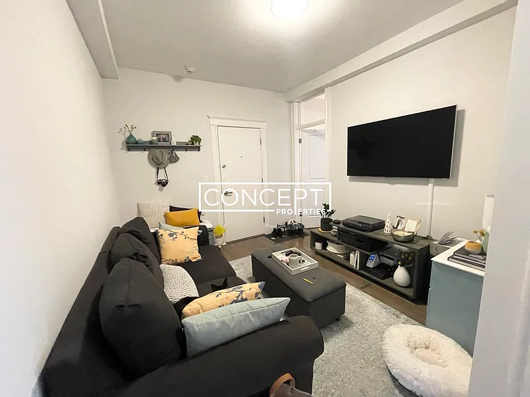 77 Park Dr #12CP — Photo 1