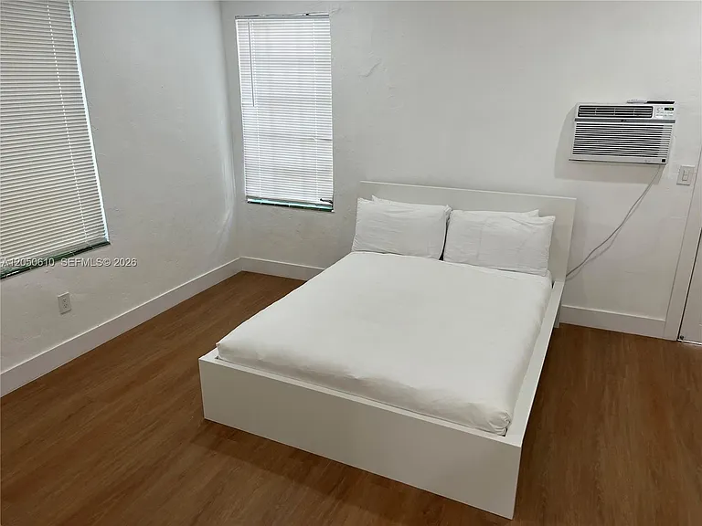 740 Michigan Ave #2 — Photo 6