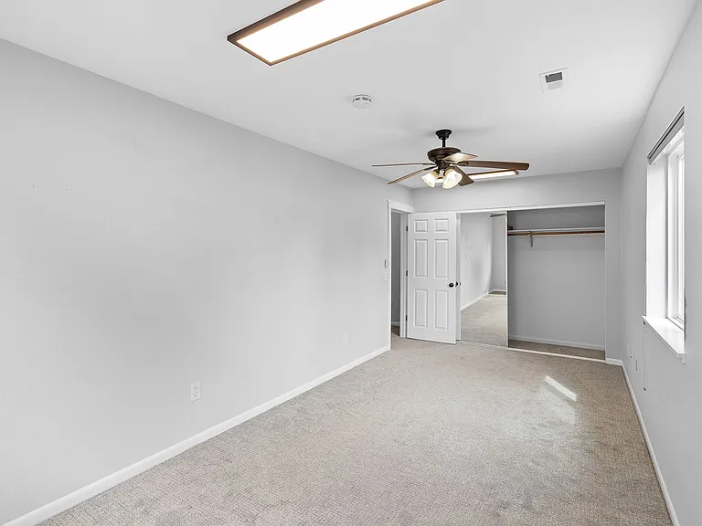 9831 N Edison St — Photo 12