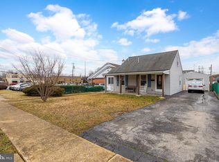 914 Anderson Ave, Trainer, PA 19061